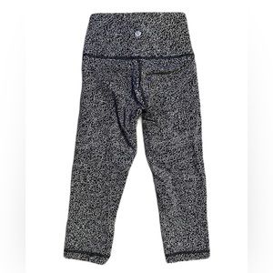 Lululemon cropped leggings like new 2
